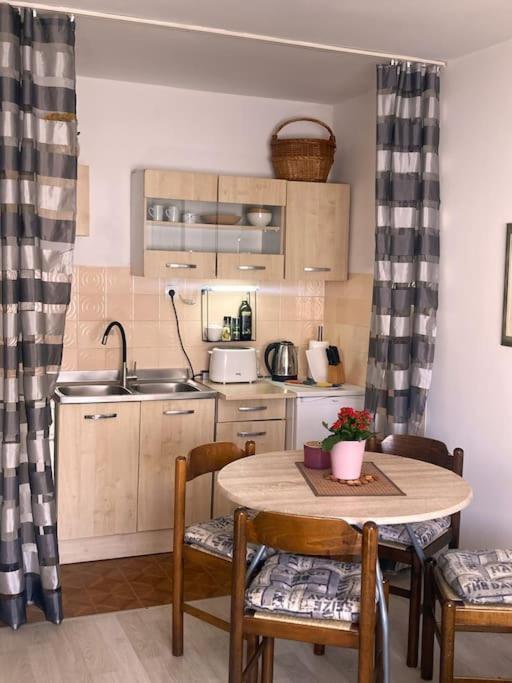 Apartament Melanie *